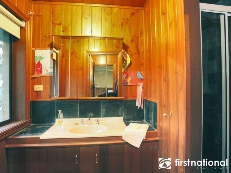 10 Crosby Road, Pakenham Upper VIC 3810