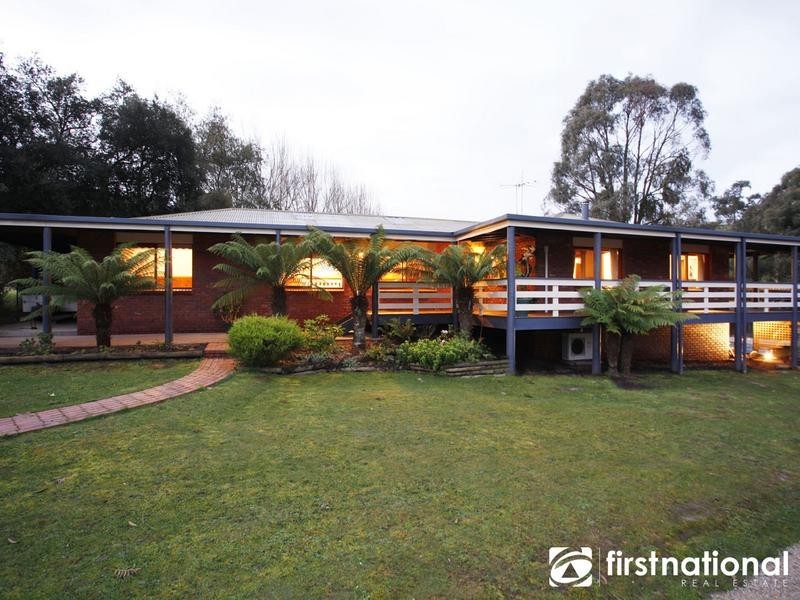 10 Crosby Rd, Pakenham Upper VIC 3810