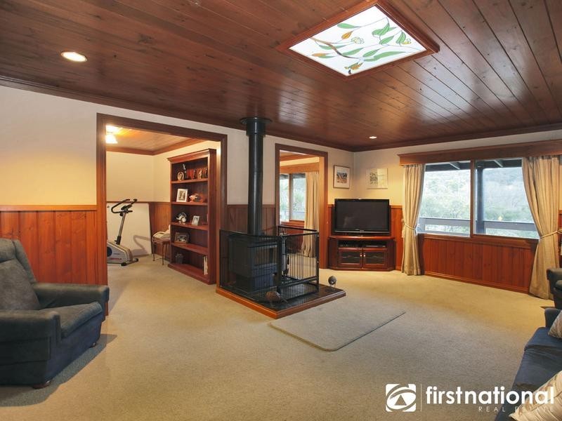 10 Crosby Rd, Pakenham Upper VIC 3810