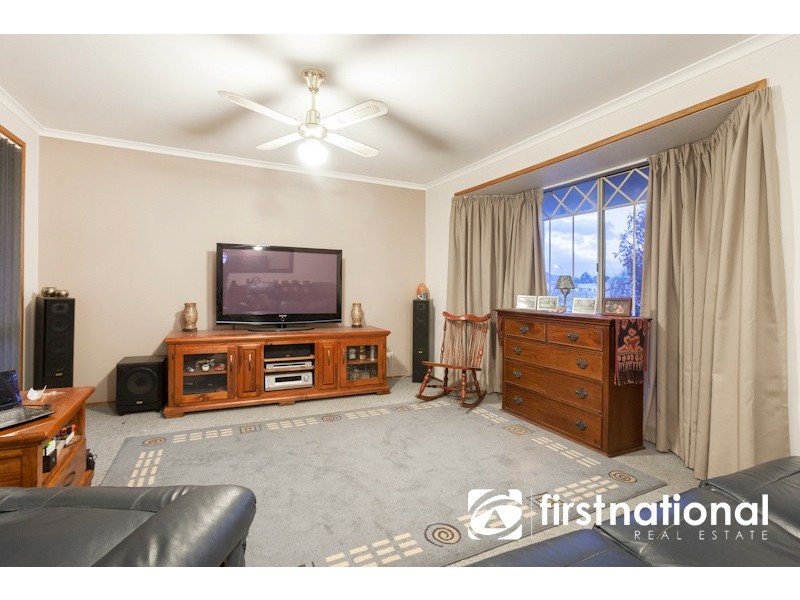 9 Union Avenue, Pakenham VIC 3810