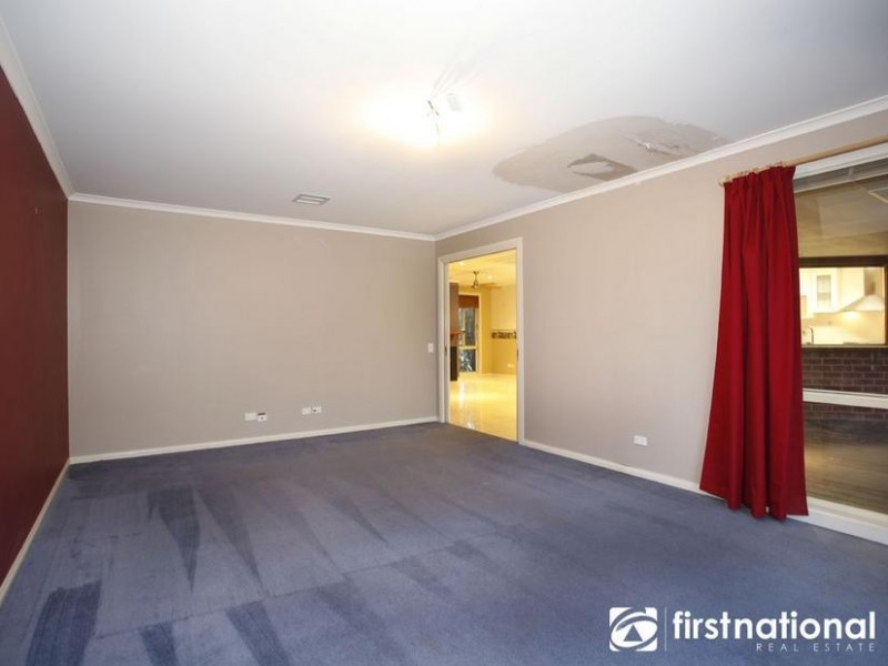 11 Camelia Way, Pakenham VIC 3810