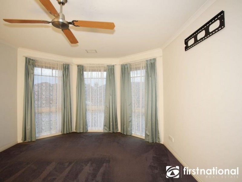 11 Camelia Way, Pakenham VIC 3810