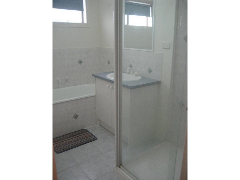 88 McGregor Road, Pakenham VIC 3810