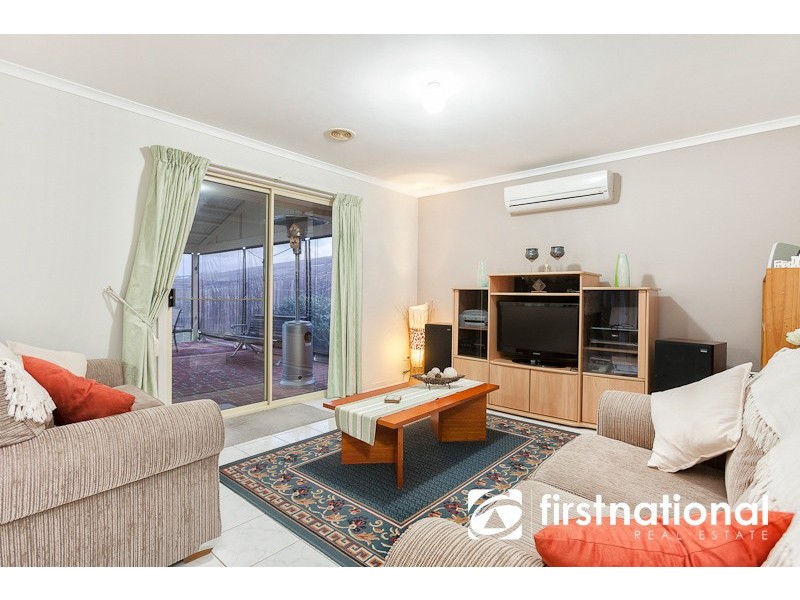 13 Claire Close, Pakenham VIC 3810