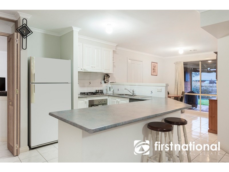 13 Claire Close, Pakenham VIC 3810