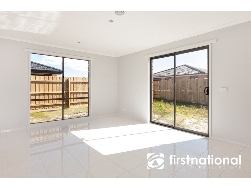 9 Raven Court, Pakenham VIC 3810