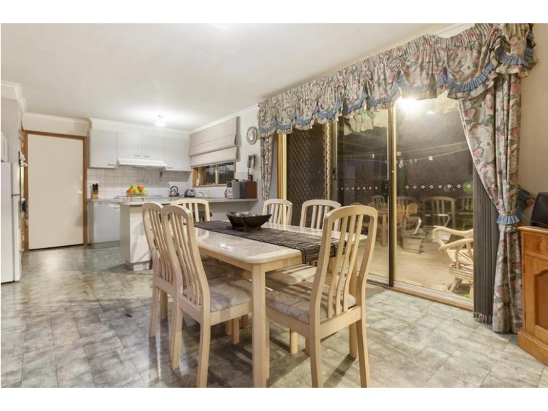 9 Union Avenue, Pakenham VIC 3810