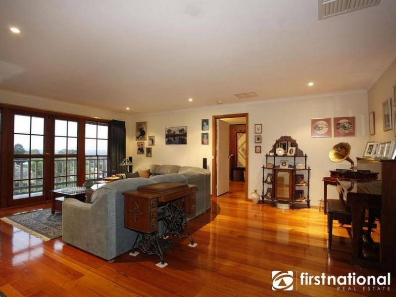 6 Jolley Road, Bunyip VIC 3815