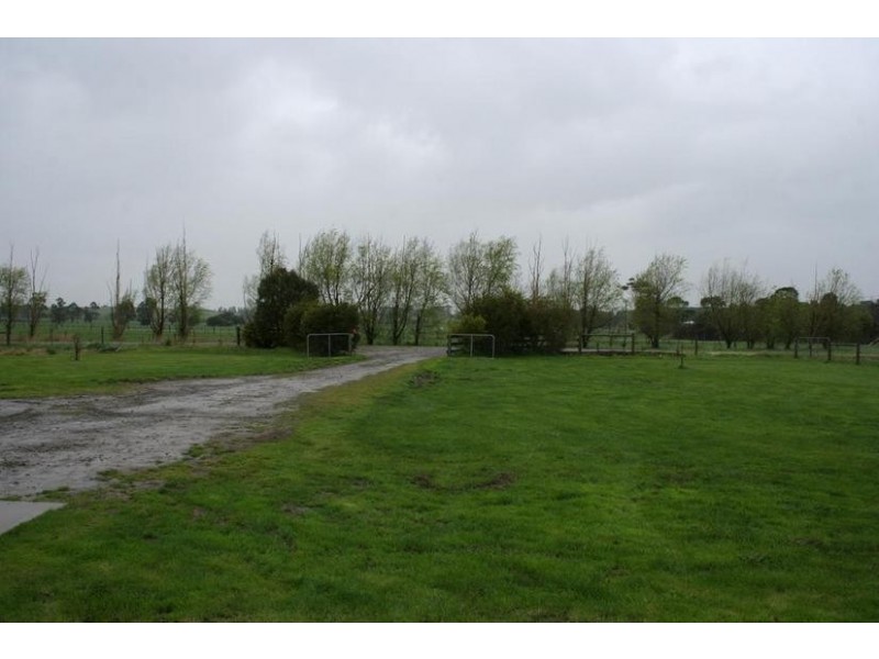 425 Bald Hill Road, Pakenham VIC 3810
