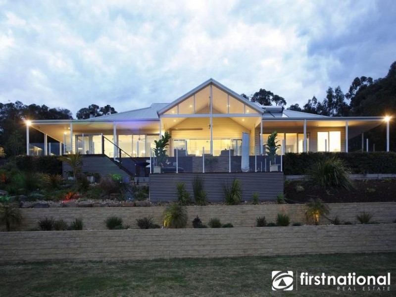 25 Buckland Ln, Pakenham Upper VIC 3810