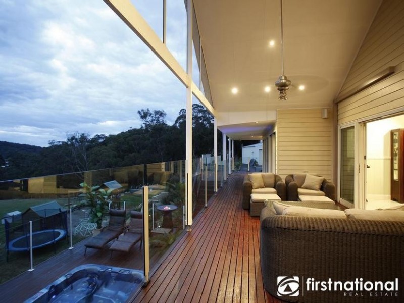 25 Buckland Ln, Pakenham Upper VIC 3810