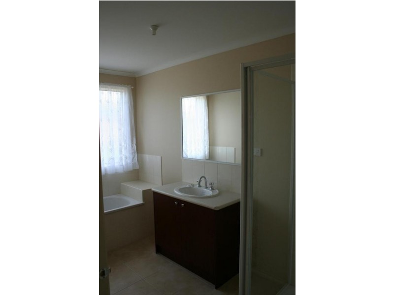 69 Melissa Way, Pakenham VIC 3810