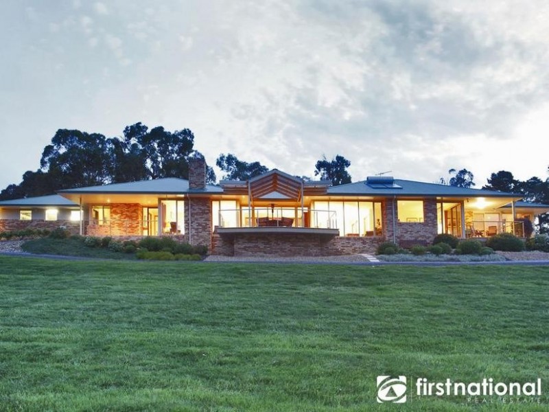 50 Lilliput Ln, Pakenham Upper VIC 3810