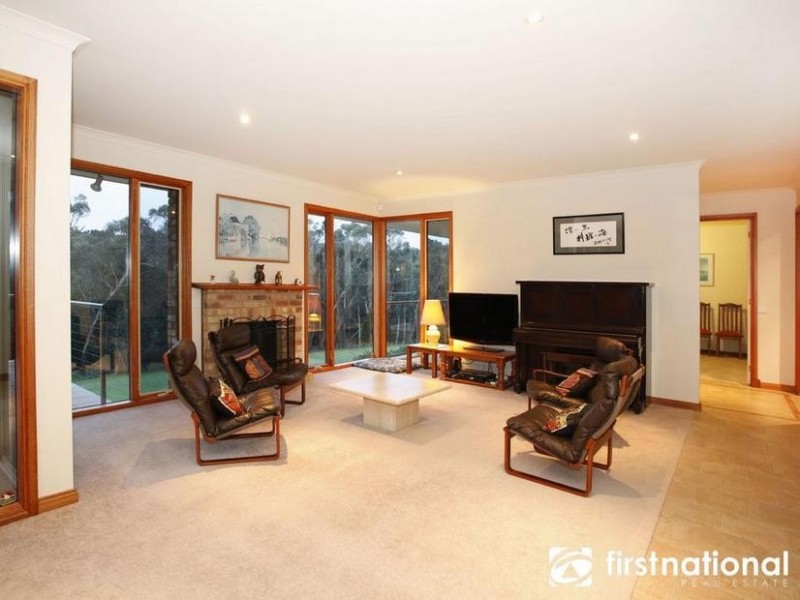 50 Lilliput Ln, Pakenham Upper VIC 3810