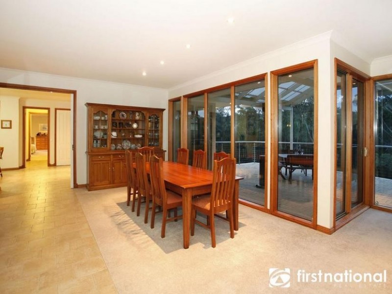 50 Lilliput Ln, Pakenham Upper VIC 3810