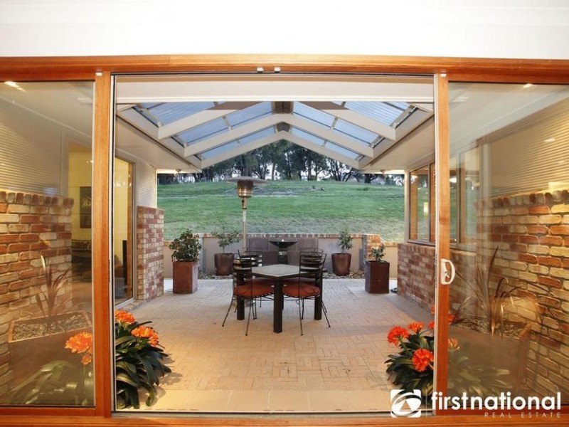 50 Lilliput Ln, Pakenham Upper VIC 3810