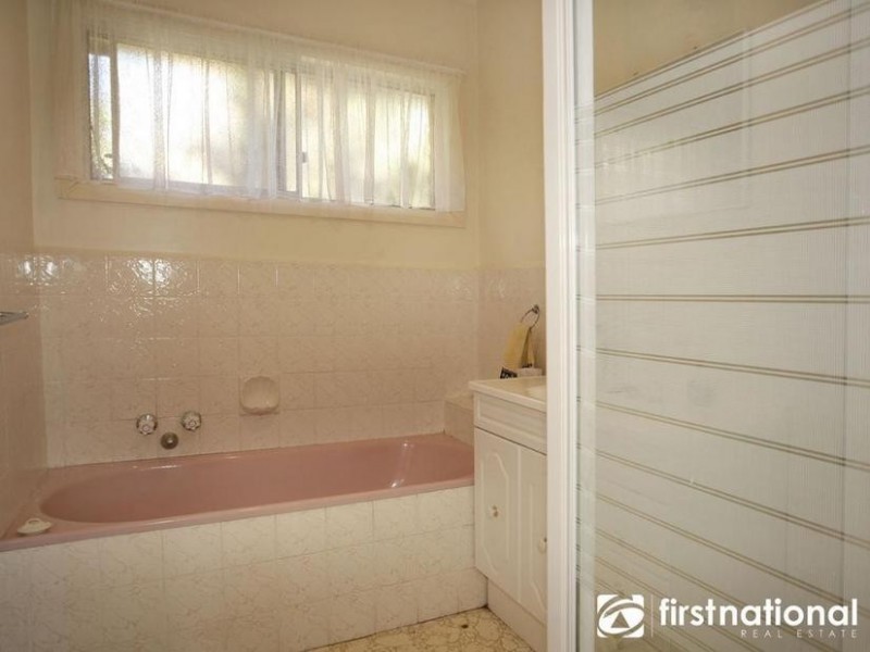 24 Garfield Road, Garfield VIC 3814