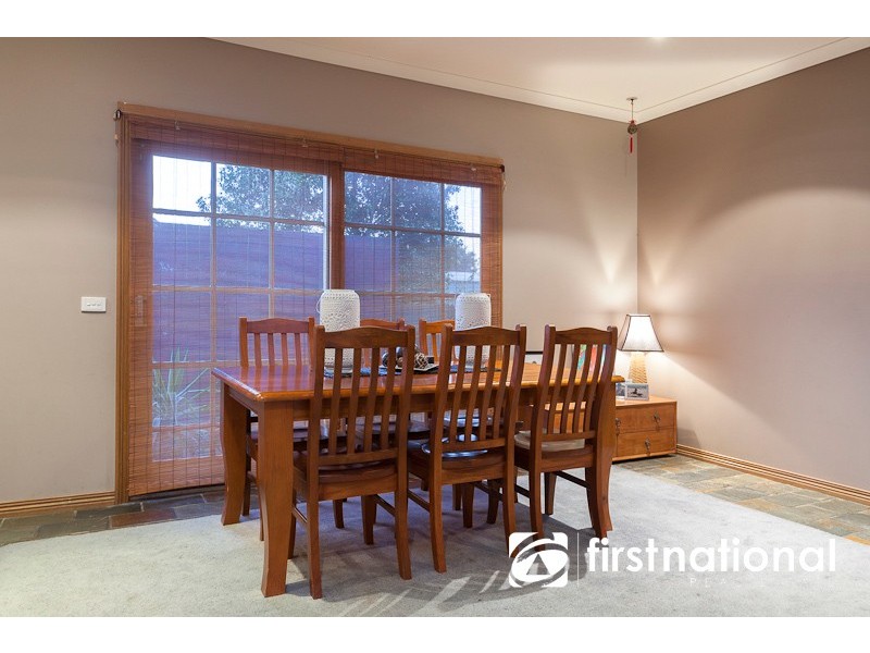 4 Harness Place, Pakenham VIC 3810