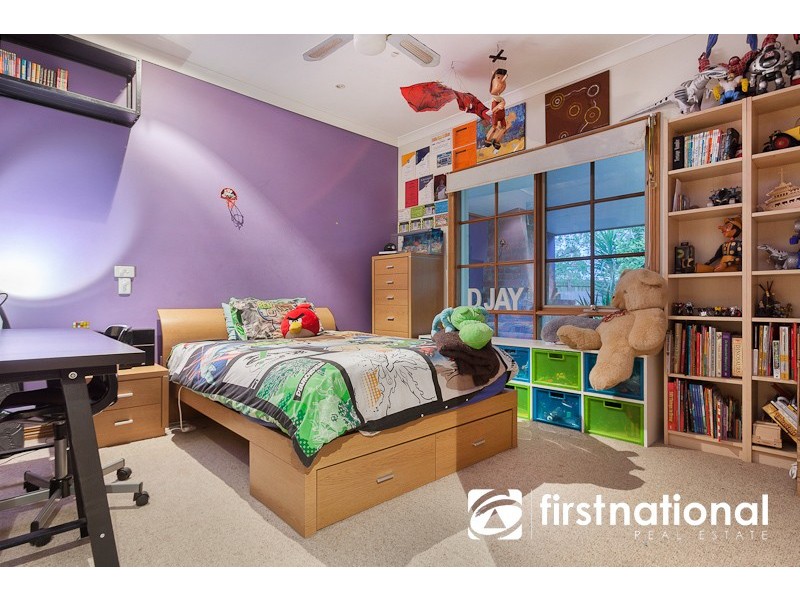 4 Harness Place, Pakenham VIC 3810