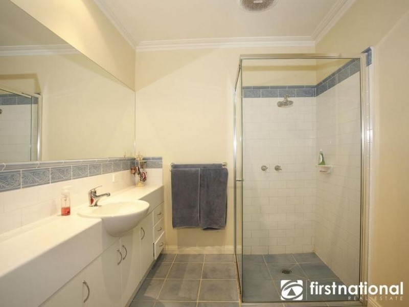4/40 Railway Avenue, Garfield VIC 3814