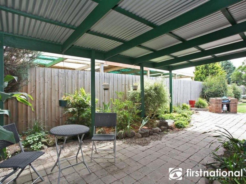 43 Kingston Avenue, Pakenham VIC 3810