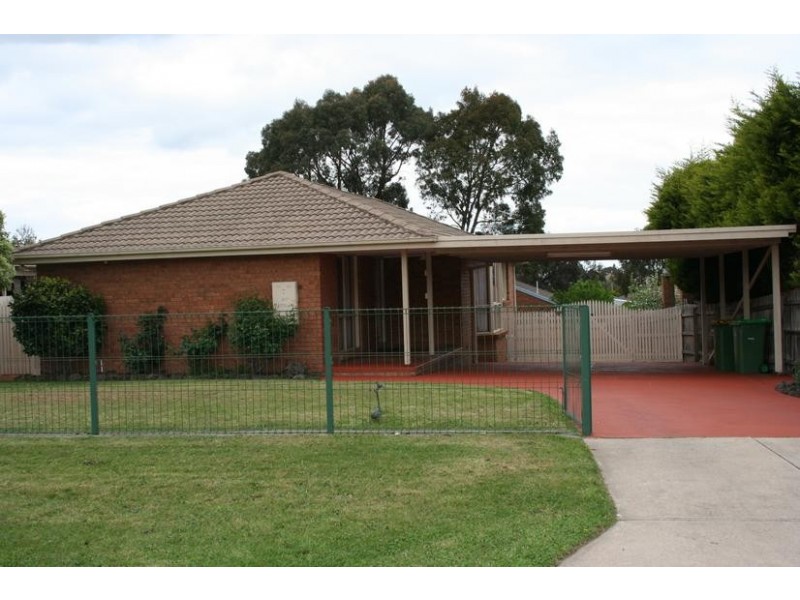 6 Damien Court, Pakenham VIC 3810