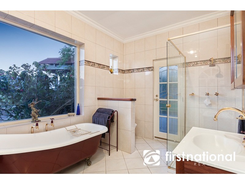 10 Morrison Road, Pakenham Upper VIC 3810