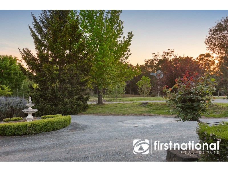 10 Morrison Road, Pakenham Upper VIC 3810