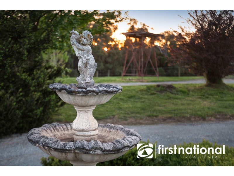 10 Morrison Road, Pakenham Upper VIC 3810