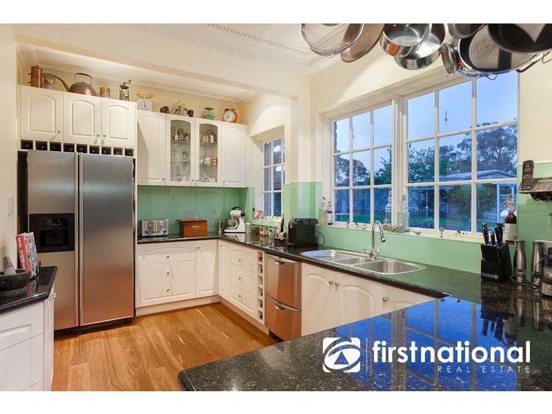 10 Morrison Rd, Pakenham Upper VIC 3810