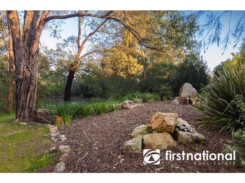 10 Morrison Rd, Pakenham Upper VIC 3810