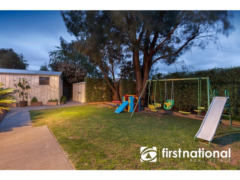 14 Templeton Crescent, Pakenham VIC 3810