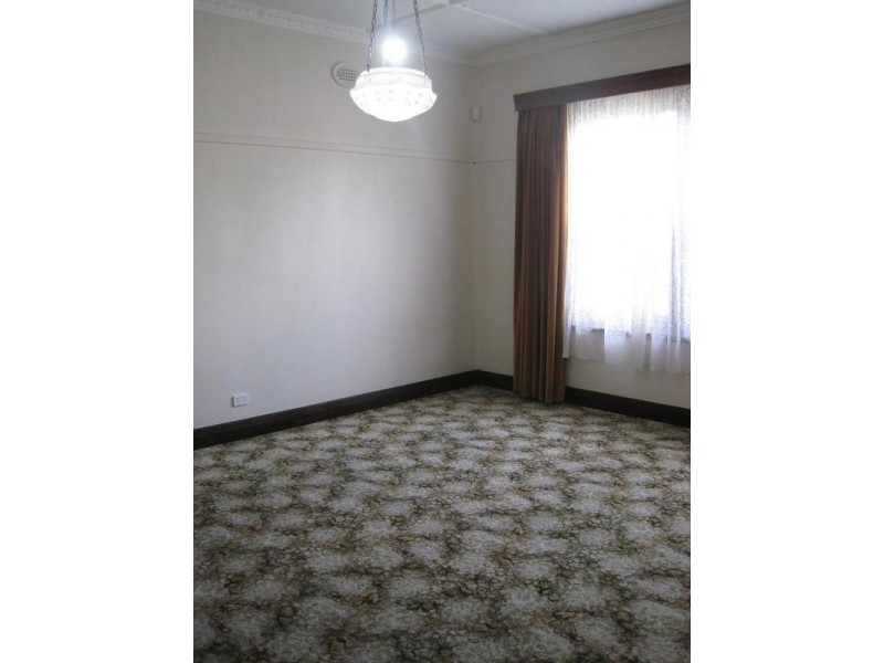 49 James Street, Pakenham VIC 3810