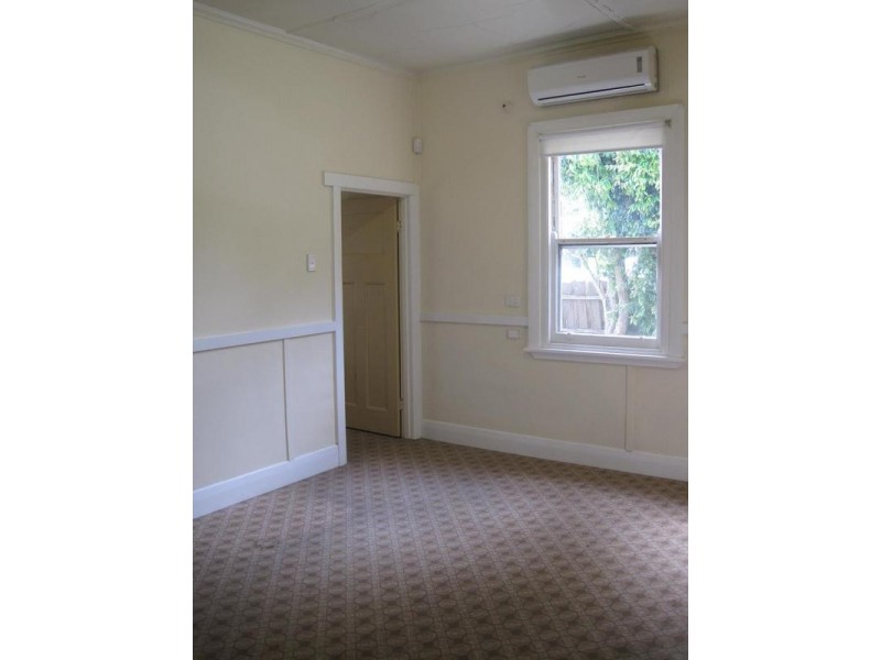 49 James Street, Pakenham VIC 3810