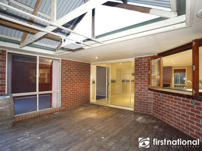 11 Camelia Way, Pakenham VIC 3810