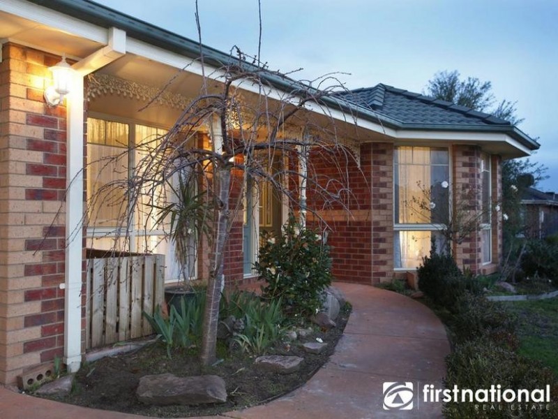 11 Camelia Way, Pakenham VIC 3810