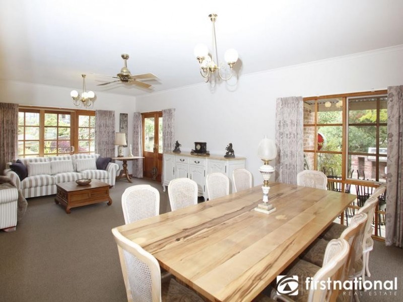 70 Sanders Rd, Garfield North VIC 3814