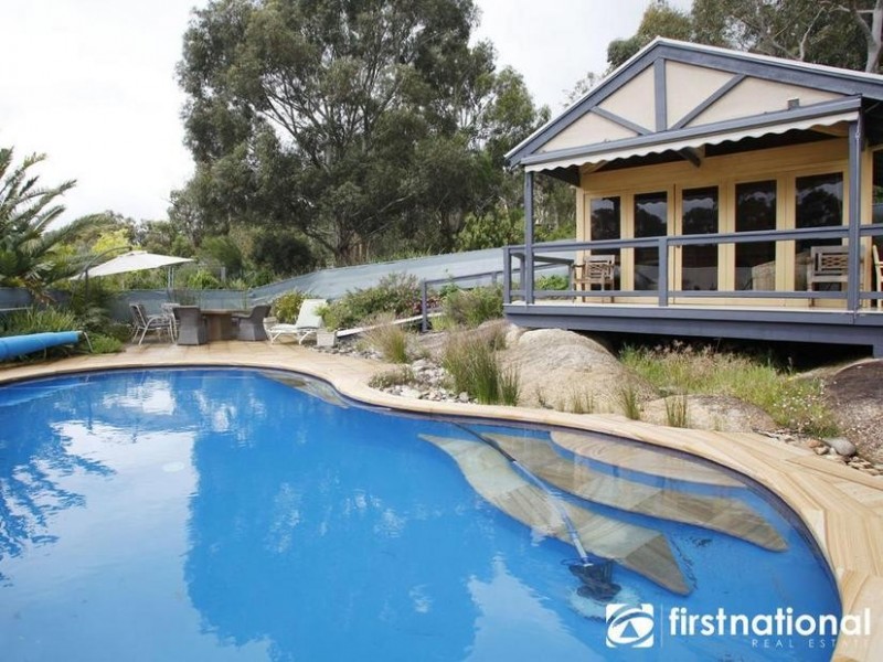 70 Sanders Rd, Garfield North VIC 3814