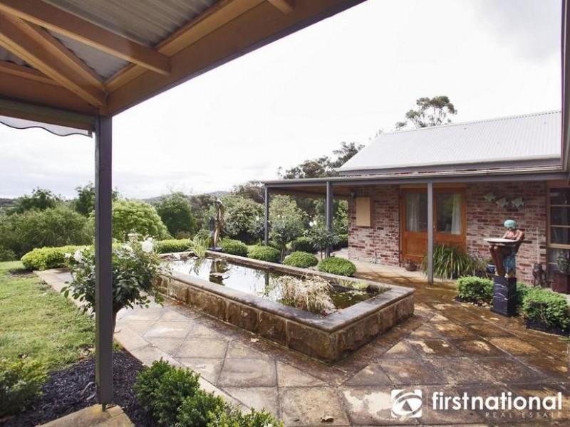 70 Sanders Rd, Garfield North VIC 3814
