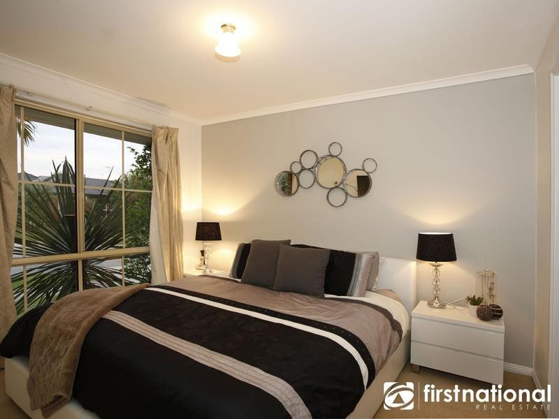 13 Ben Drive, Pakenham VIC 3810