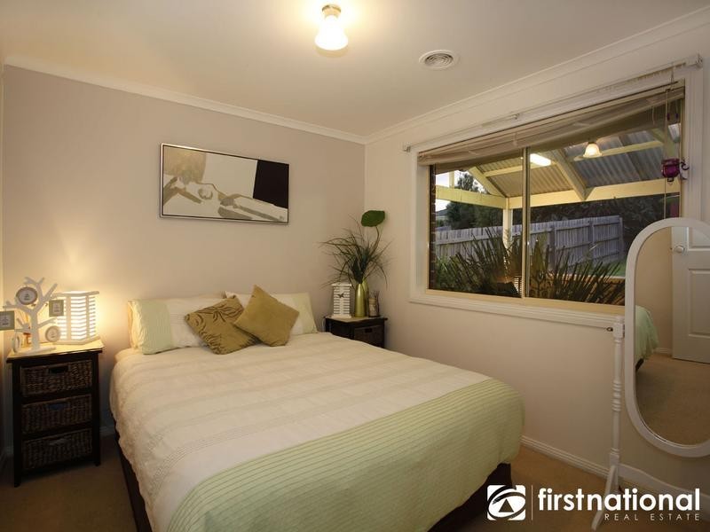 13 Ben Drive, Pakenham VIC 3810