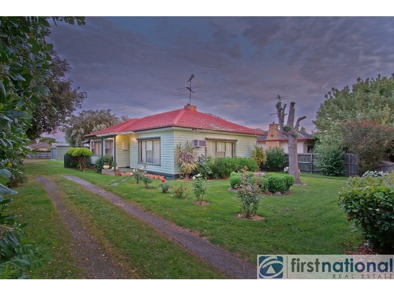 10 John Street, Pakenham VIC 3810