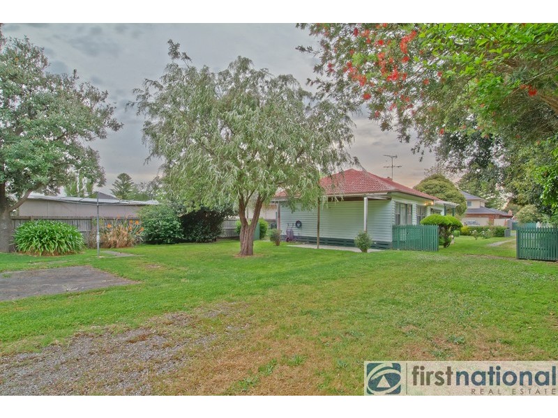 10 John Street, Pakenham VIC 3810