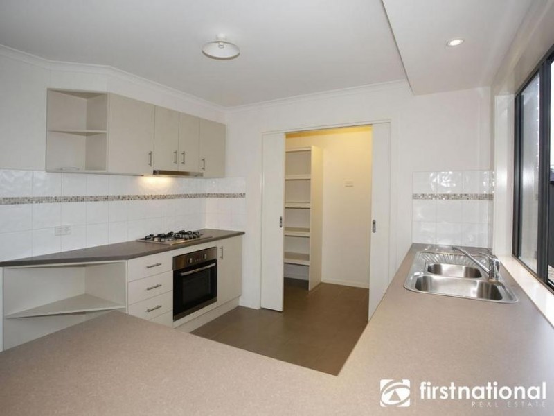 24 Windermere Boulevard, Pakenham VIC 3810