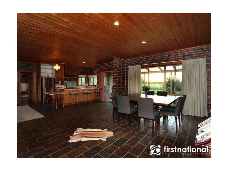 590 Seven Mile Rd, Nar Nar Goon VIC 3812