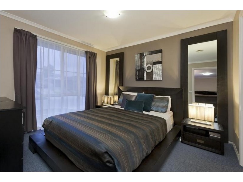 11 Ben Drive, Pakenham VIC 3810