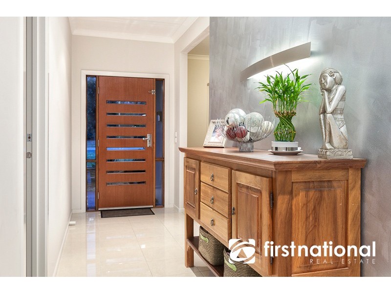 18 Landy Circuit, Pakenham VIC 3810