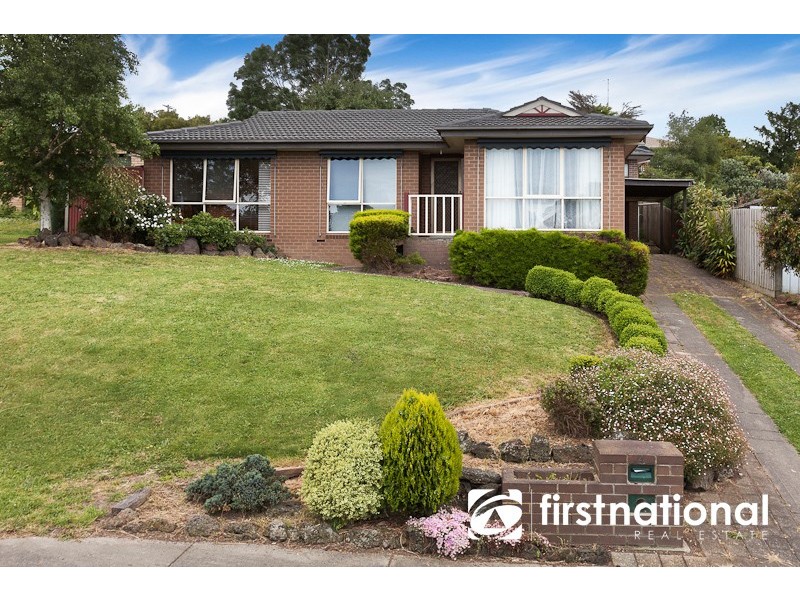 4 Dove Court, Pakenham VIC 3810