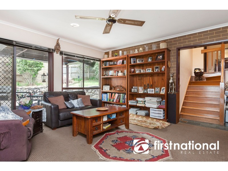 4 Dove Court, Pakenham VIC 3810