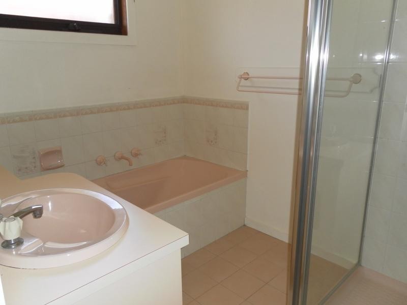 54 Bluegrass Crescent, Pakenham VIC 3810